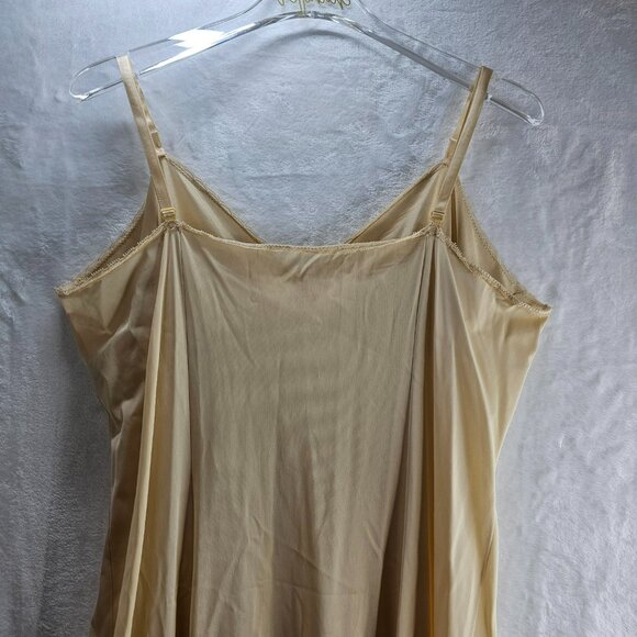 Vanity Fair Women's Beige Nightgown Sleepwear Chemise Size 40 Made In USA Nylon - Picture 4 of 9